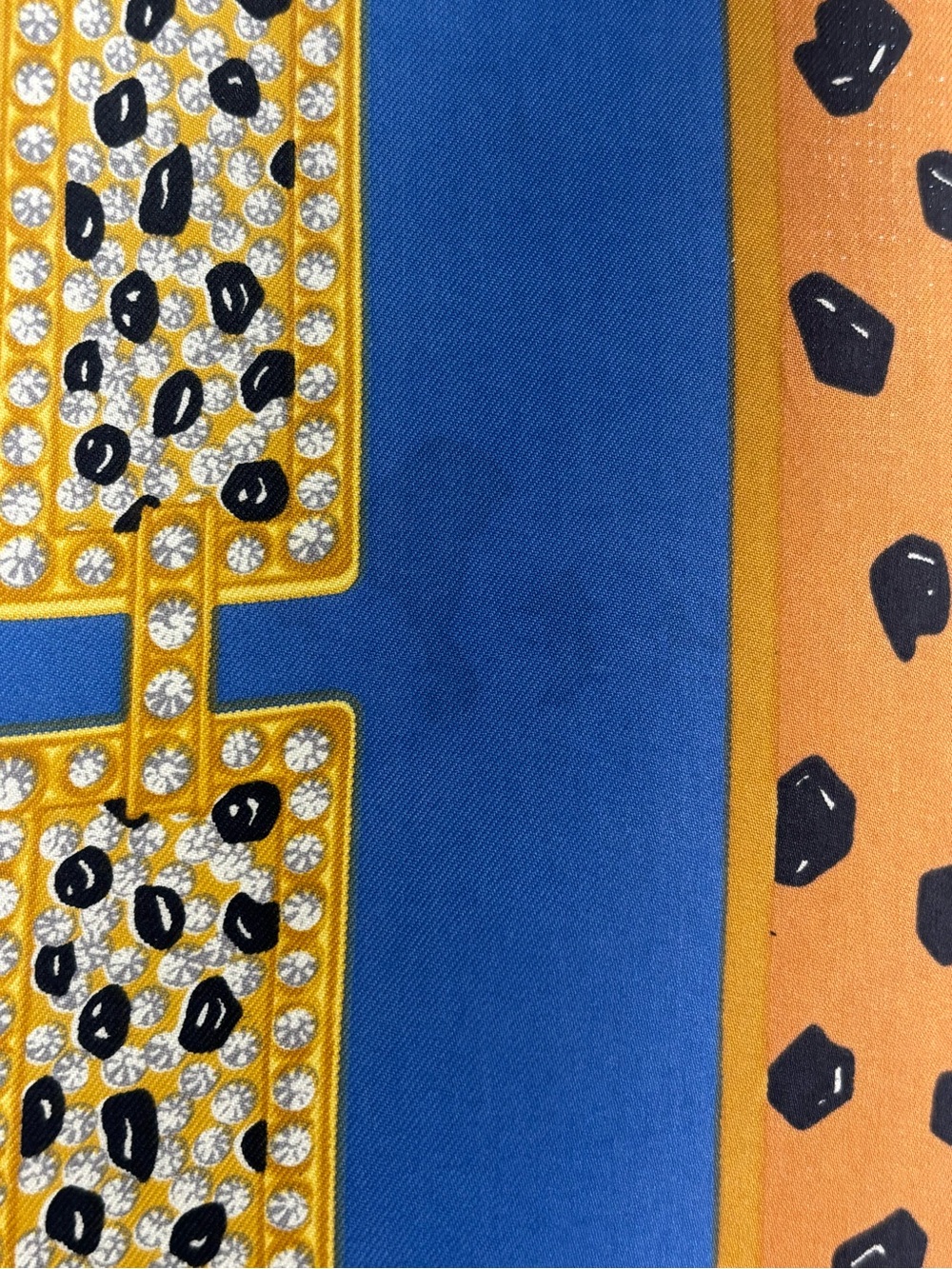 Cartier "Must de" Line Silk Scarf in Green, Blue & Orange, Vintage. Callouts. - Picture 9 of 11
